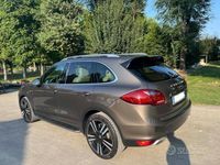 Usata Porsche Cayenne 245 CV (180 kW) 2011 Marrone SUV