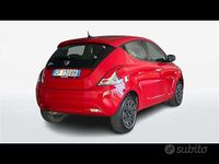 Usata Lancia Ypsilon Silver 69 CV (50 kW) 2021 Rosso Utilitaria