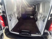 Usata Peugeot Expert 125 CV (91 kW) 2018 Bianco Furgone