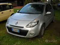 Gebraucht Renault Clio II 85 PS (62 kW) 2010 Grau Limousine
