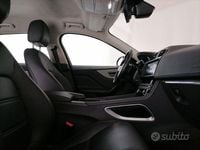 Begagnad Jaguar F-Pace Prestige 180 HK (132 kW) 2021 Grå SUV