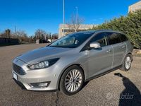 Usata Ford Focus Titanium 120 CV (88 kW) 2015 Grigio Station wagon