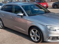 Usata Audi A3 2018 Grigio Berlina