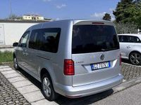Usata VW Caddy Highline 150 CV (110 kW) 2016 Argento Monovolume