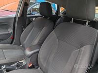 Usata Ford Fiesta Titanium 75 CV (55 kW) 2015 Blu Berlina