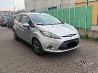 Usata Ford Fiesta 59 CV (43 kW) 2011 Argento Utilitaria