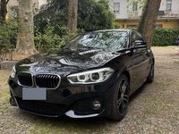 Begagnad BMW 118 2017 Svart Halvkombi