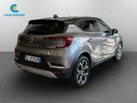Usata Renault Captur Techno 159 CV (116 kW) 2022 Grigio cassiopea SUV