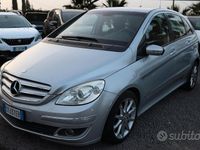 Usata Mercedes B180 109 CV (80 kW) 2005 Grigio Monovolume