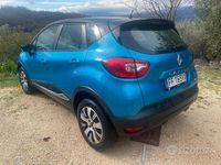 Usata Renault Captur 110 CV (80 kW) 2016 Blu SUV