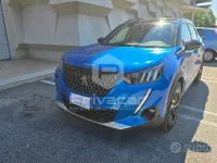 Usata Peugeot 2008 GT 131 CV (96 kW) 2021 Verde SUV