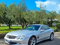 Usata Mercedes SL350 245 CV (180 kW) 2004 Argento Coupé