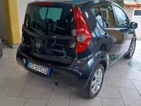 Usata Opel Agila 86 CV (63 kW) 2010 Nero Utilitaria