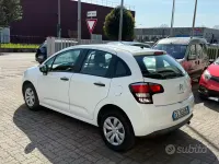 Begagnad Citroën C3 Attraction 68 HK (50 kW) 2013 Vit Van