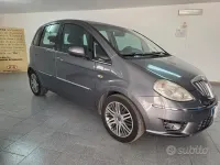 Usata Lancia Musa 120 CV (88 kW) 2010 Grigio Monovolume