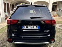 Usata Mitsubishi Outlander P-HEV Instyle 121 CV (88 kW) 2018 SUV