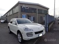 Usata Porsche Cayenne 290 CV (213 kW) 2008 Bianco SUV