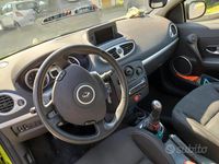 Usata Renault Clio II 75 CV (55 kW) 2010 Verde Berlina