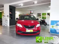 Usata Lancia Ypsilon Gold 69 CV (50 kW) 2016 Rosso Utilitaria