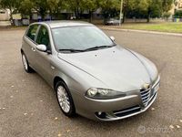 Usata Alfa Romeo 147 Distinctive 104 CV (76 kW) 2006 Marrone Utilitaria