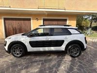 Usata Citroën C4 Cactus Shine 90 CV (66 kW) 2015 Bianco Utilitaria