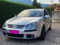 Usata VW Golf V 140 CV (102 kW) 2005 Grigio Utilitaria