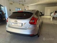 Usata Ford Focus 100 CV (73 kW) 2014 Argento Berlina