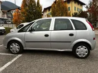Usata Opel Meriva 101 CV (74 kW) 2004 Argento Monovolume