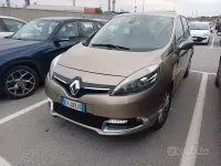 Käytetty Renault Scenic E-Tech XMOD 110 HP (80 kW) 2014 Tila-auto