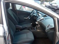 Usata Ford Fiesta Titanium 70 CV (51 kW) 2009 Grigio Utilitaria