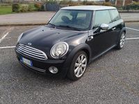 Usata Mini Cooper 122 CV (89 kW) 2010 Nero Utilitaria
