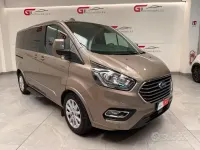Usata Ford Tourneo Custom Titanium 185 CV (136 kW) 2022 Grigio Furgone
