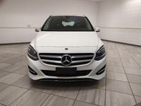 Usata Mercedes B180 Business 109 CV (80 kW) 2018 Bianco Monovolume