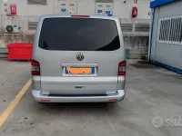 Usata VW Multivan 174 CV (127 kW) 2007 Grigio Monovolume