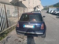 Usata Mini ONE 75 CV (55 kW) 2004 Blu Utilitaria