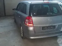 Usata Opel Zafira 150 CV (110 kW) 2009 Grigio Monovolume