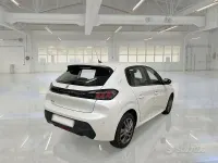 Usata Peugeot 208 Active 101 CV (74 kW) 2022 Bianco Utilitaria