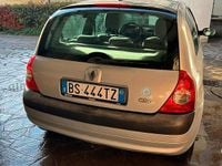 Usata Renault Clio II 2001 Grigio Berlina