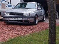 Usata VW Vento 75 CV (55 kW) 1992 Grigio Berlina