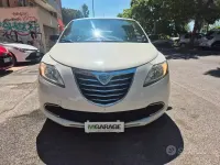 Usata Lancia Ypsilon 69 CV (50 kW) 2012 Bianco Utilitaria