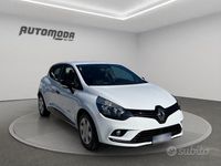 Usado Renault Clio IV 90 CV (66 kW) 2019 Blanco Van