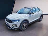 Usata VW T-Roc Life 110 CV (80 kW) 2022 Beige SUV