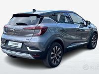 Usata Renault Captur Techno 143 CV (105 kW) 2023 Grigio SUV
