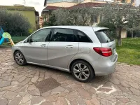 Usata Mercedes B180 109 CV (80 kW) 2018 Grigio Utilitaria