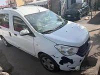 Usata Dacia Dokker Ambiance 75 CV (55 kW) 2014 Bianco Monovolume