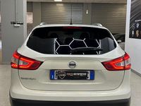 Usata Nissan Qashqai Tekna 110 CV (80 kW) 2017 Bianco SUV
