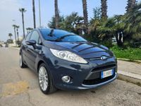 Usata Ford Fiesta Titanium 70 CV (51 kW) 2012 Grigio Utilitaria