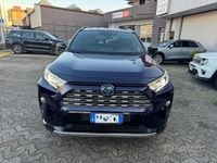 Usata Toyota RAV4 Hybrid Style 218 CV (160 kW) 2019 Blu SUV