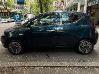 Usata Lancia Ypsilon Platinum 69 CV (50 kW) 2015 Blu Utilitaria