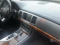 Usata Jaguar XF 340 CV (250 kW) 2014 Nero Berlina